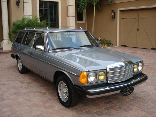 1982 Mercedes-Benz 300 TD Turbo Diesel W123 Wagon